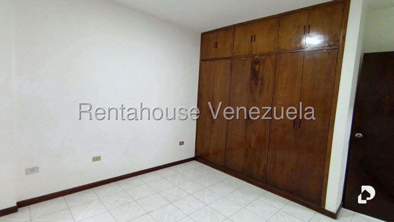 Apartamento en Lomas De La Trinidad, Caracas – 3