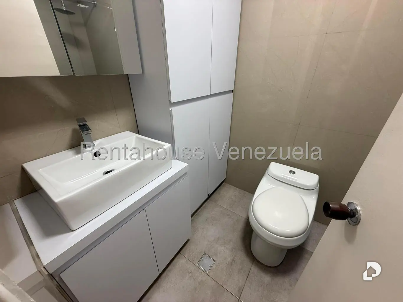 Apartamento en El Bosque, Caracas – 11