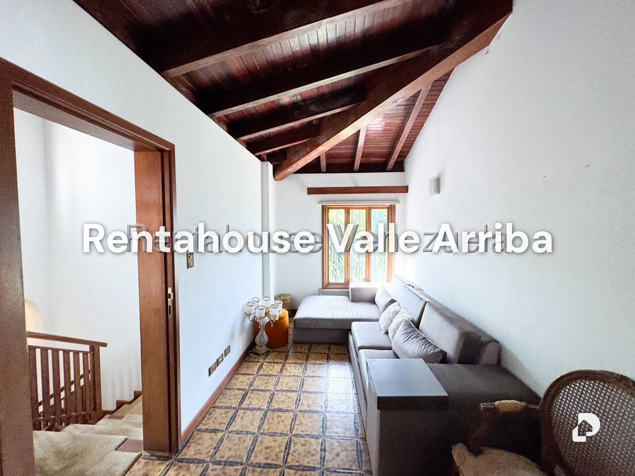 Casa en Cerro Verde, Caracas – 29