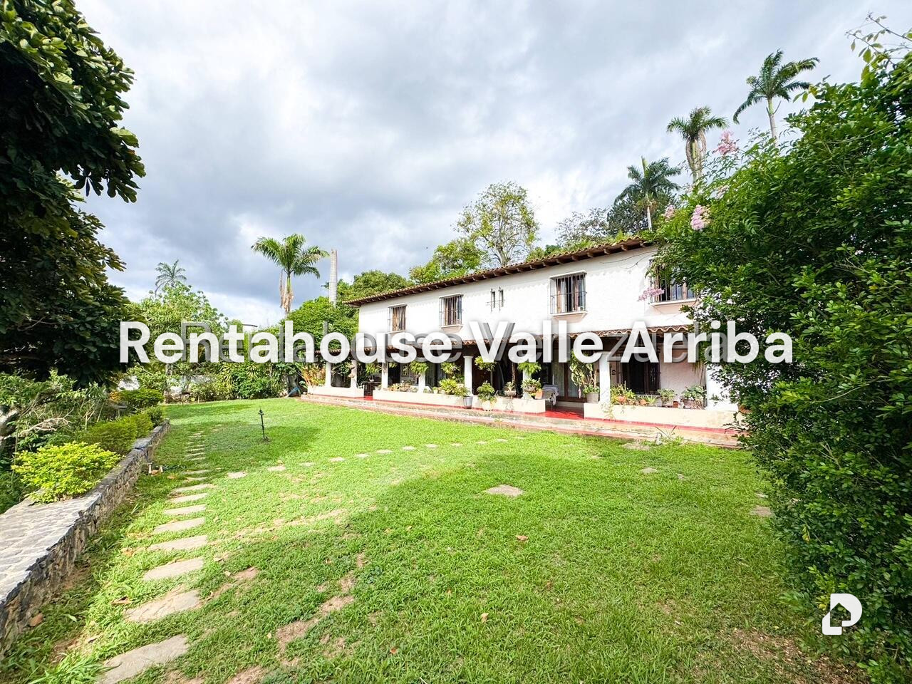 Casa en Cerro Verde, Caracas – 13