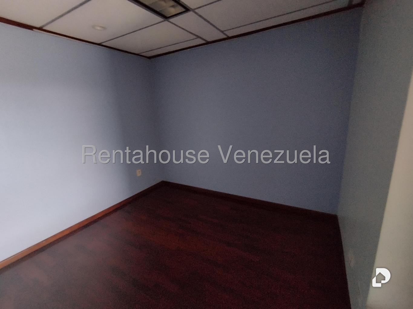 Oficina en Plaza Venezuela, Caracas – 8