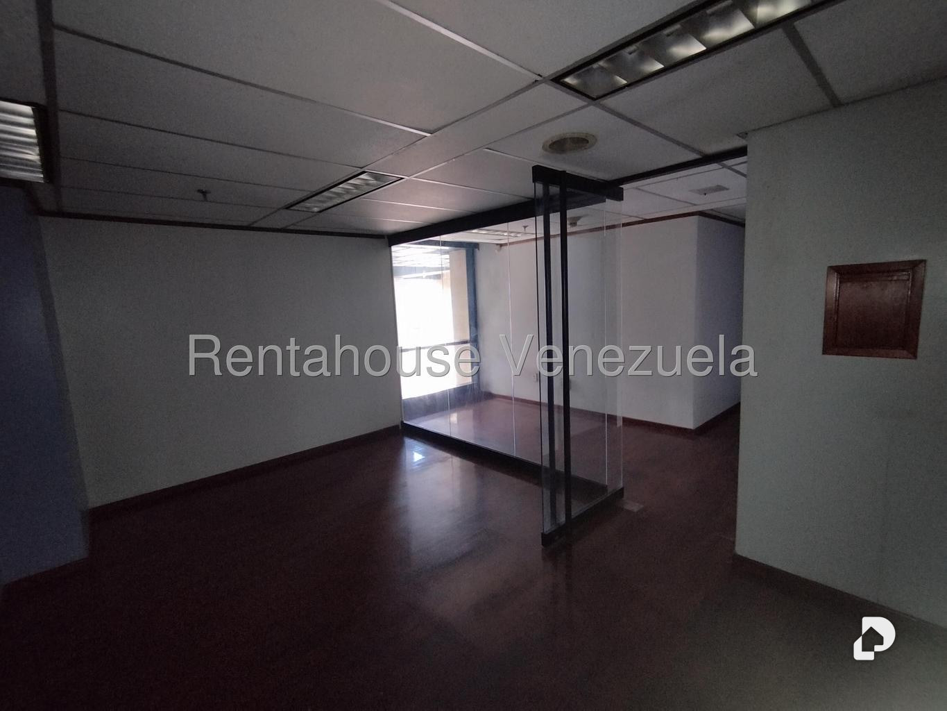 Oficina en Plaza Venezuela, Caracas – 5