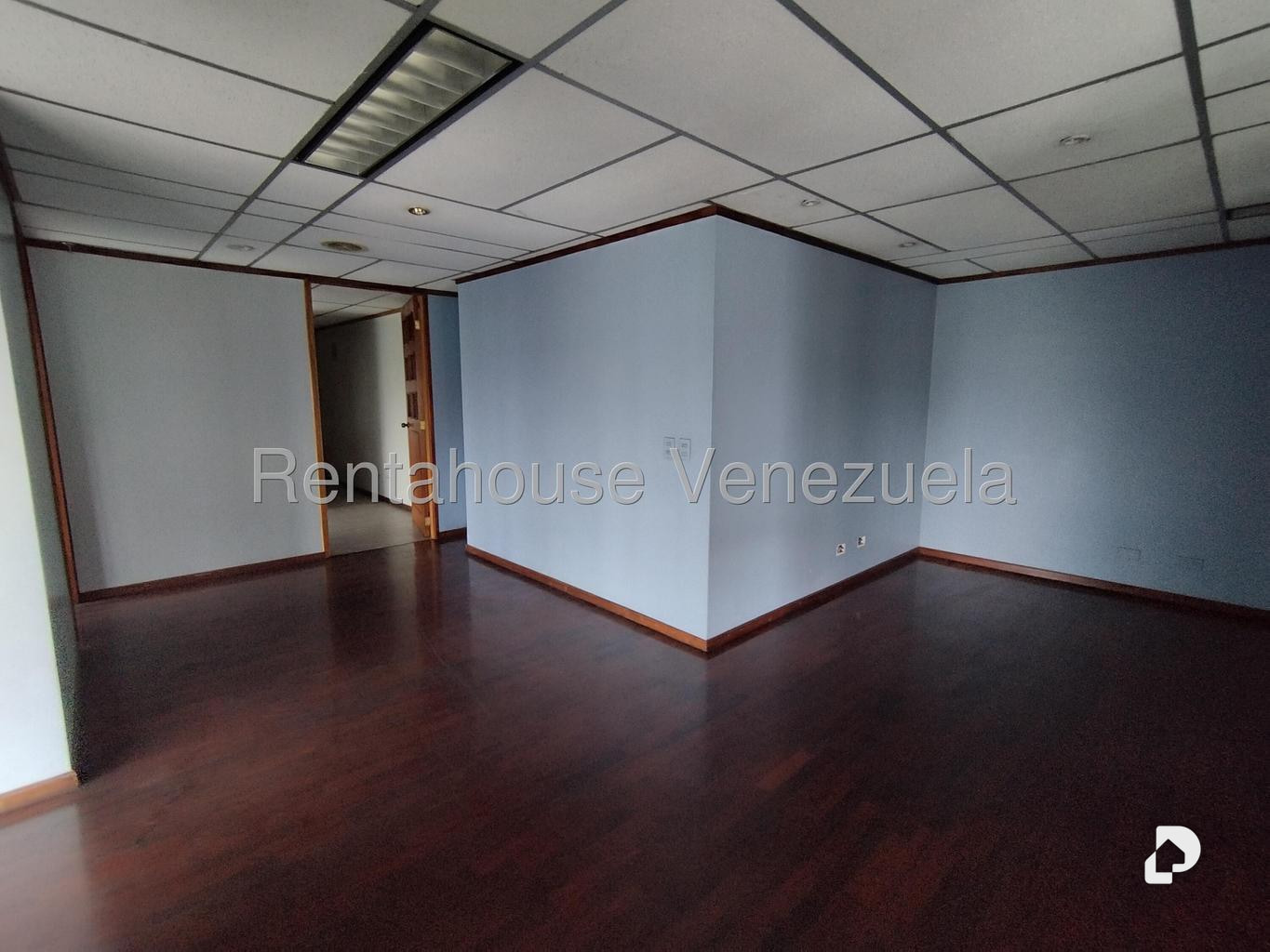 Oficina en Plaza Venezuela, Caracas – 9
