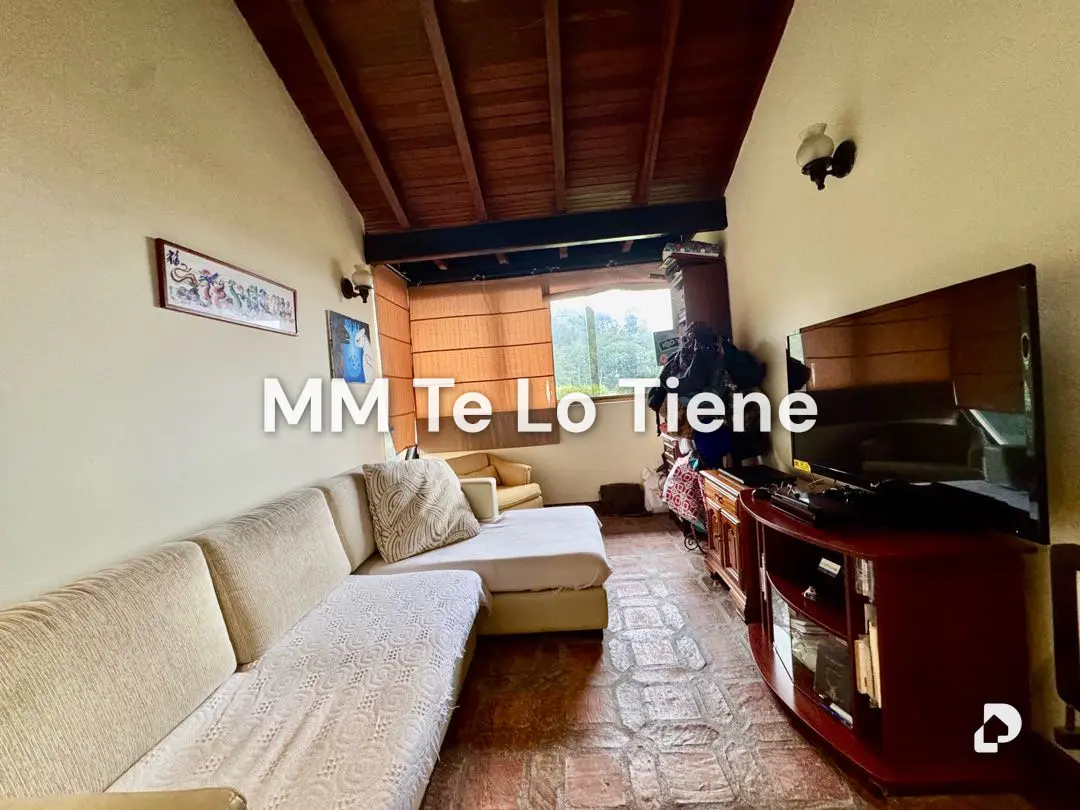 House in La Unión, Caracas – 32