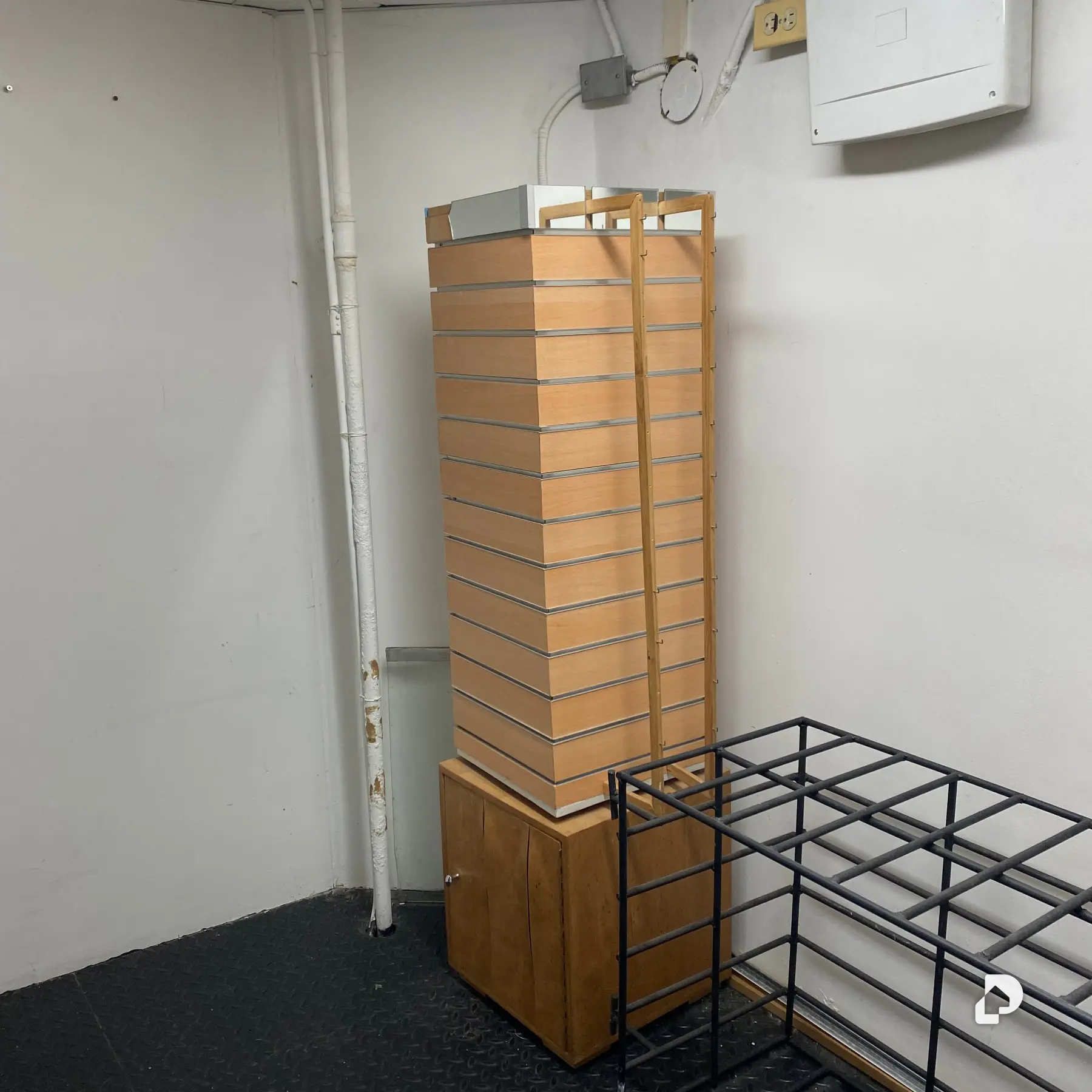 Local comercial en Deyber, Caracas – 16