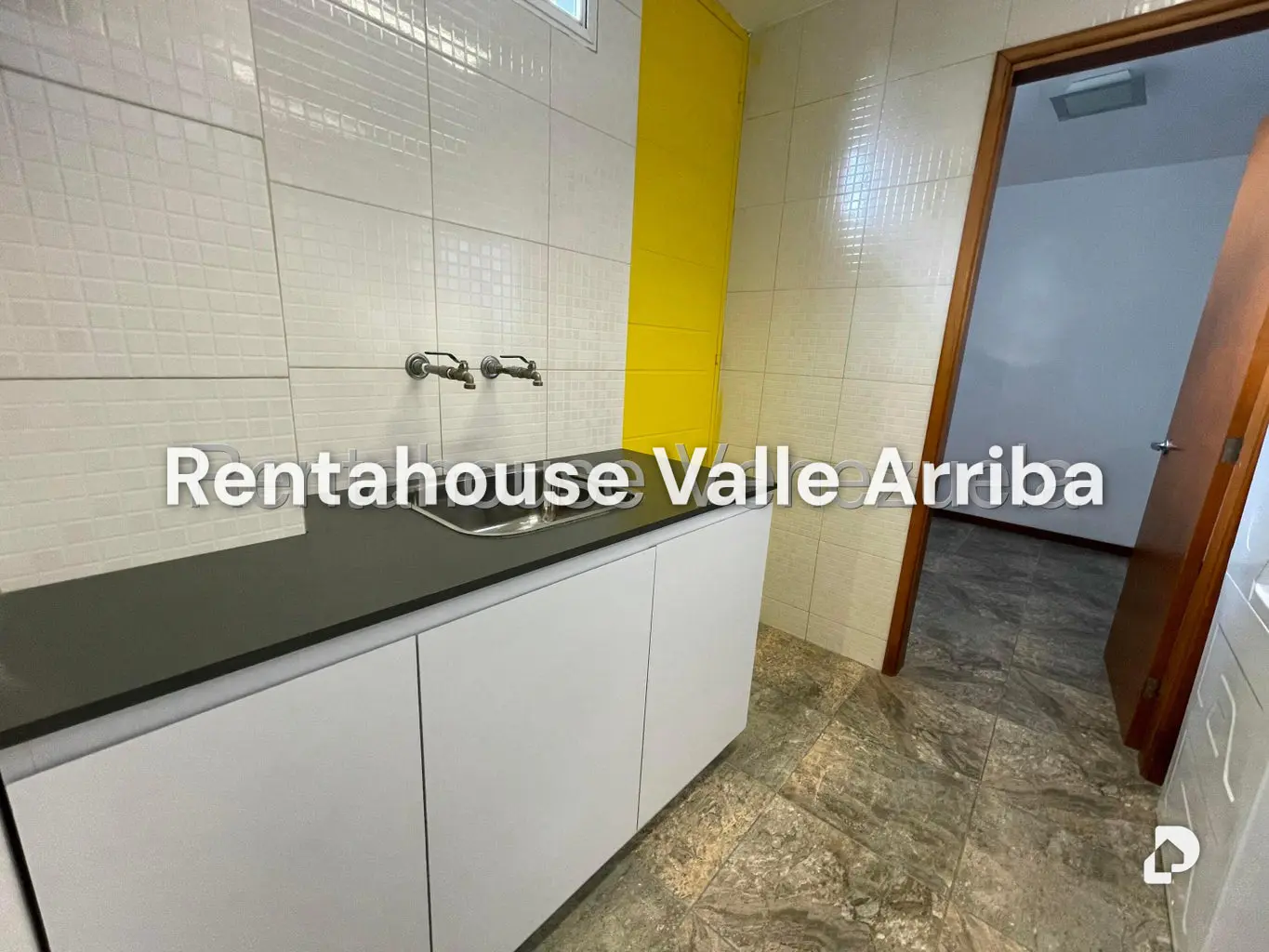Casa en La Castellana, Caracas – 29