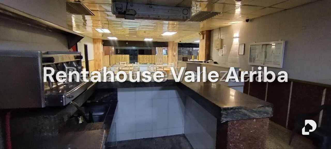 Local comercial en La Urbina, Caracas – 4