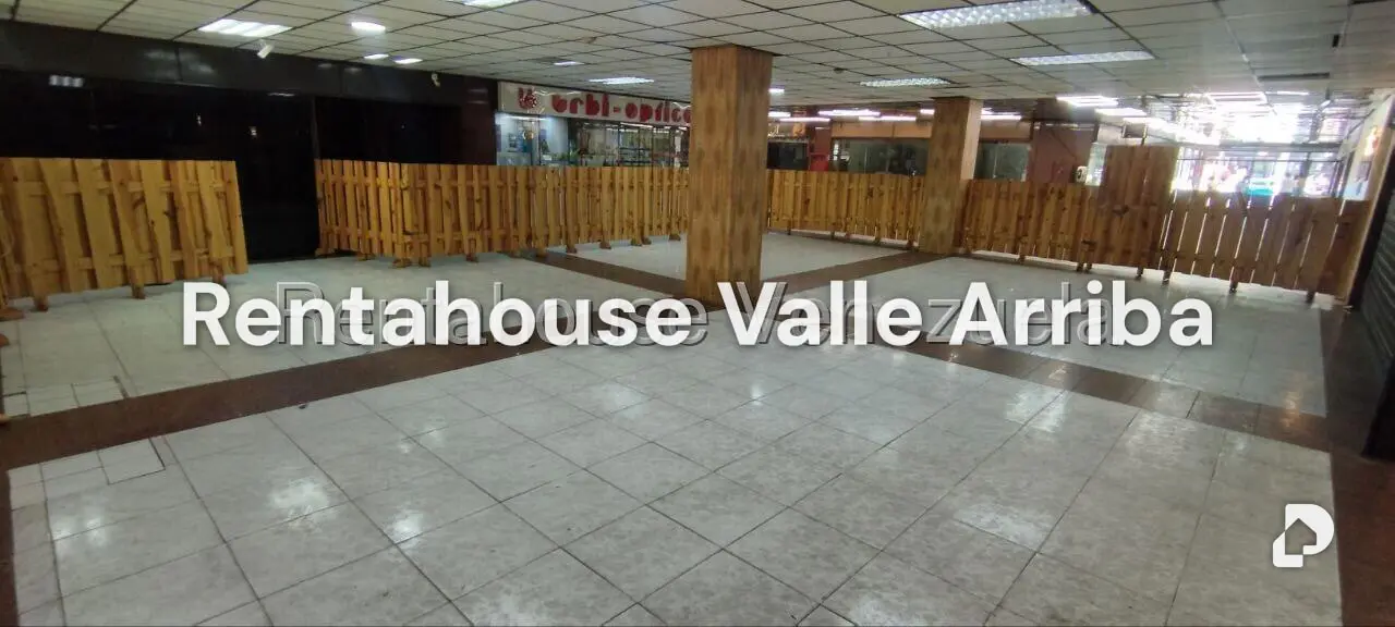 Local comercial en La Urbina, Caracas – 2