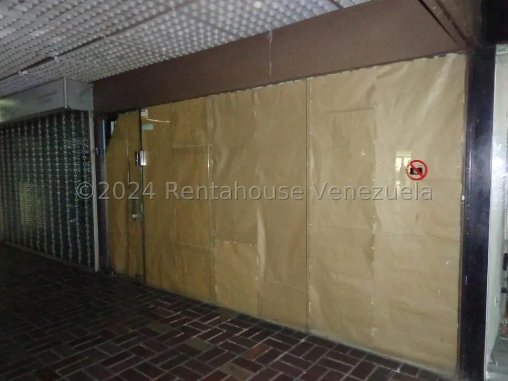 Commercial space in El Marqués, Caracas - 1