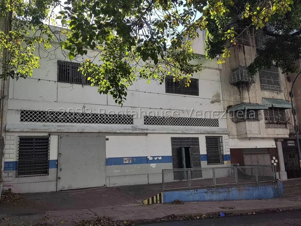 Warehouse in Las Acacias, Caracas - 1