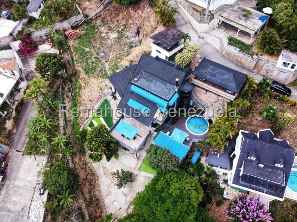 Casa en Lomas de La Lagunita, Caracas - 1