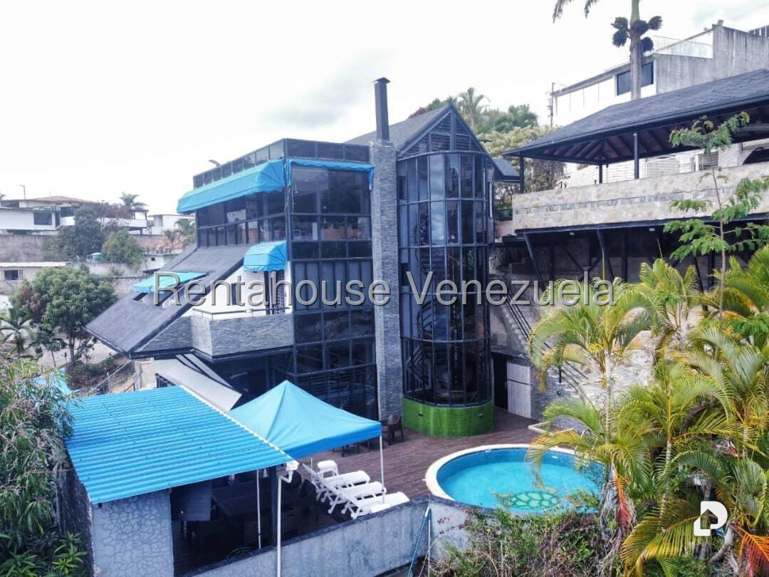 Casa en Lomas de La Lagunita, Caracas – 2