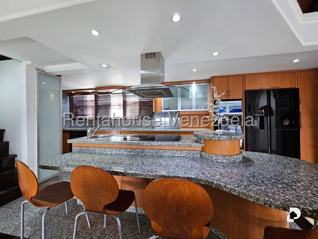 Casa en Lomas de La Lagunita, Caracas – 13