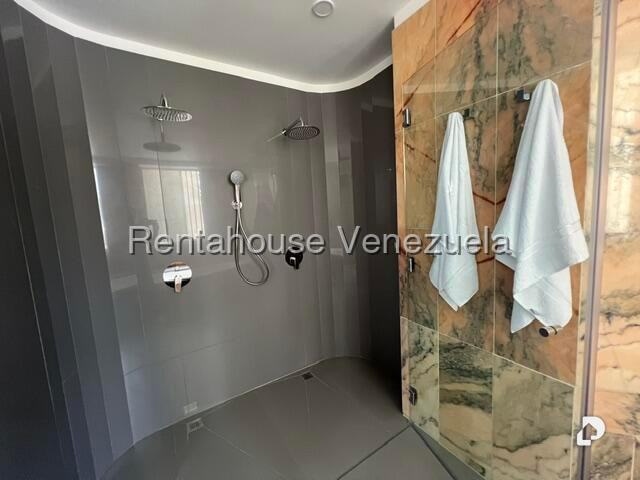 Apartamento en Altamira, Caracas – 20