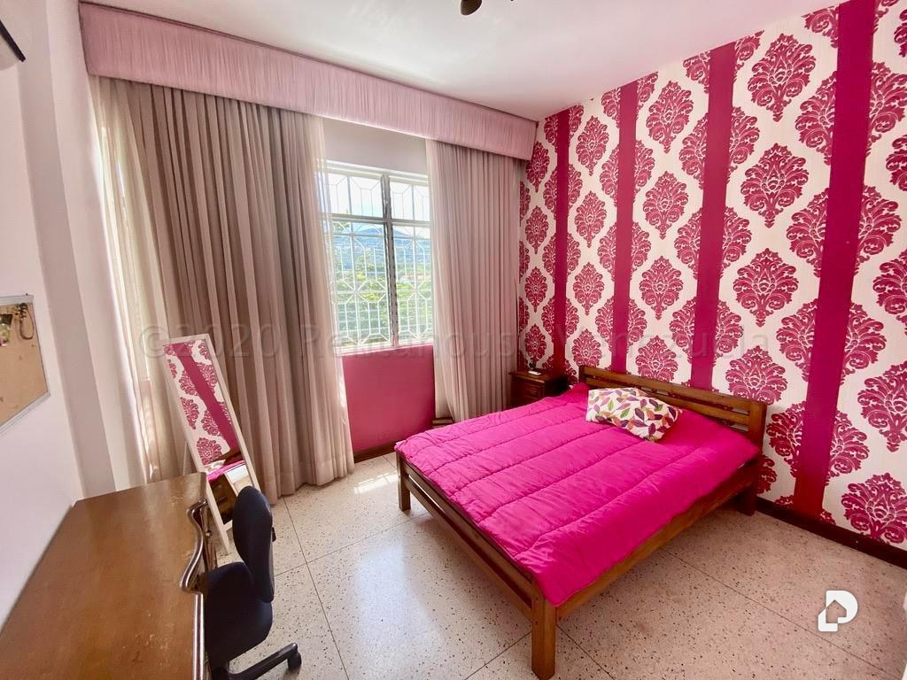 Casa en Prados del Este, Caracas – 15