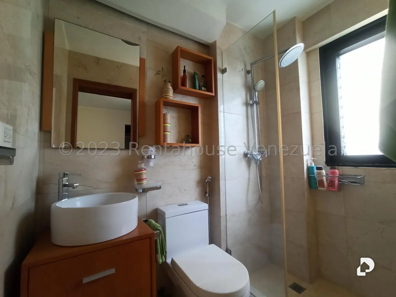 Apartamento en Los Chorros, Caracas – 17