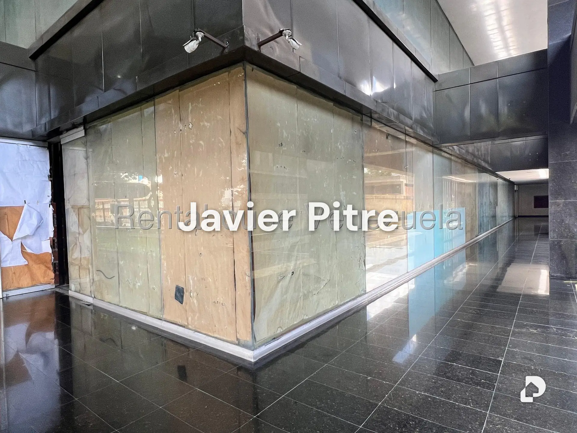 Local comercial en La California Norte, Caracas – 14