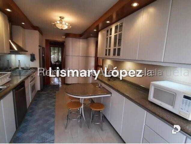 Apartamento en El Rosal, Caracas – 5