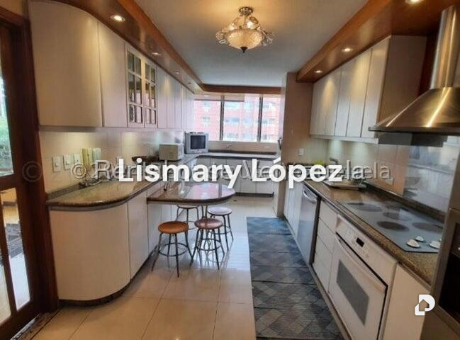 Apartamento en El Rosal, Caracas – 7