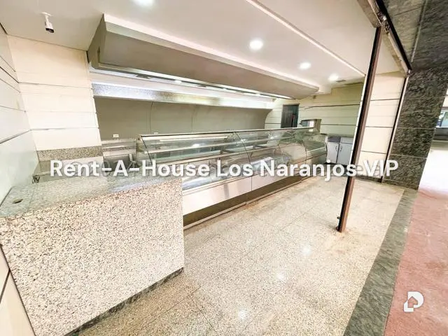 Local comercial en Los Palos Grandes, Caracas – 3