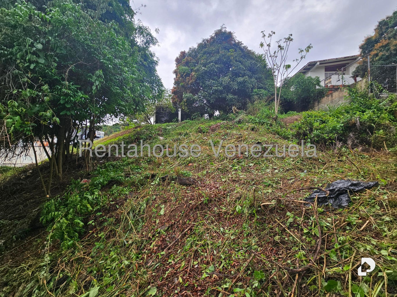 Terreno en Prados del Este, Caracas – 15