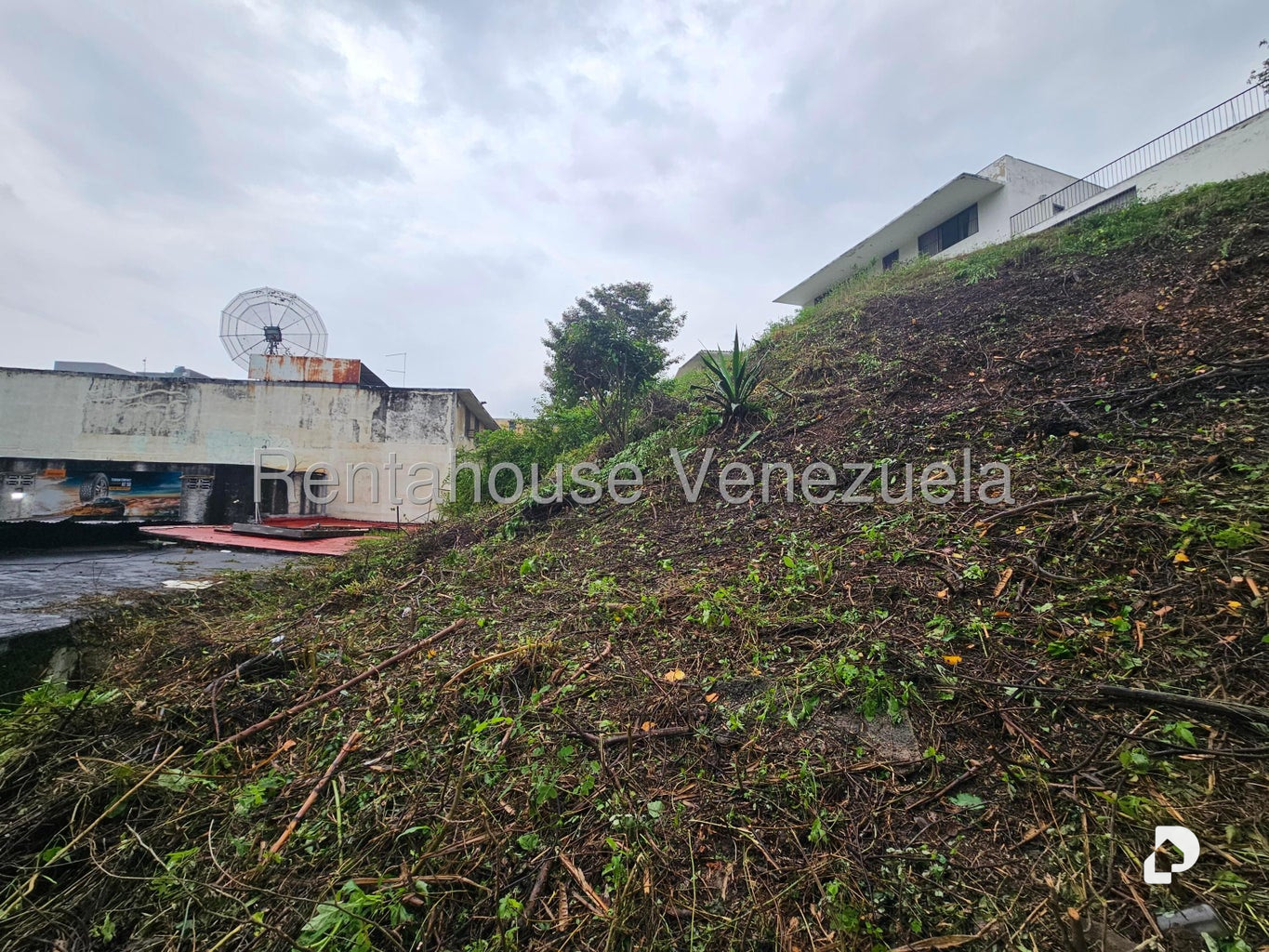 Terreno en Prados del Este, Caracas – 5