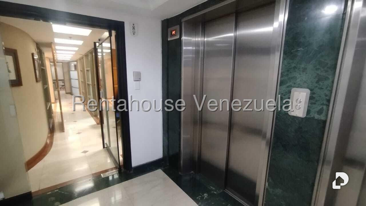 Oficina en Las Mercedes, Caracas – 2