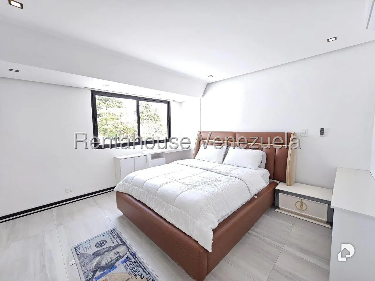 Casa en Prados del Este, Caracas – 26