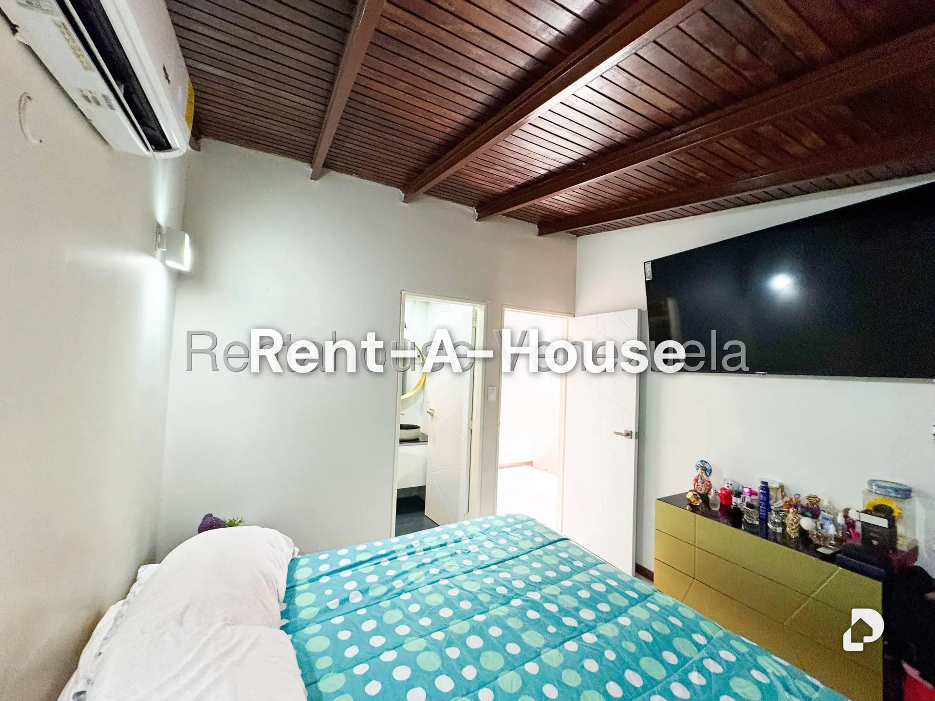Casa en Alto Prado, Caracas – 15