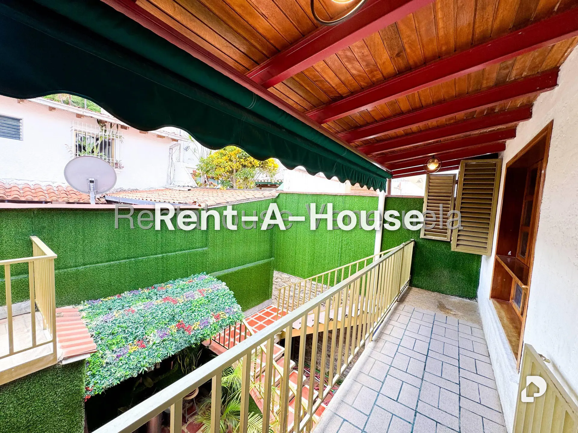 Casa en Alto Prado, Caracas – 30
