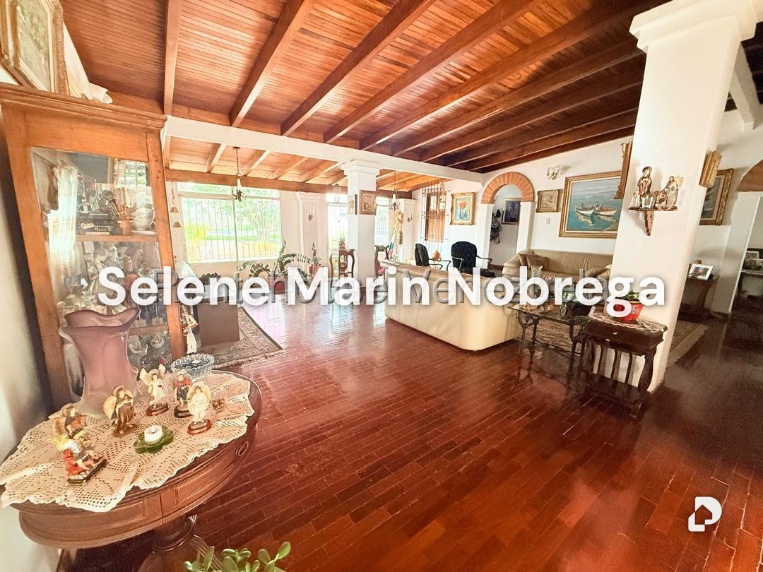 Casa en La Lagunita Country Club, Caracas – 12