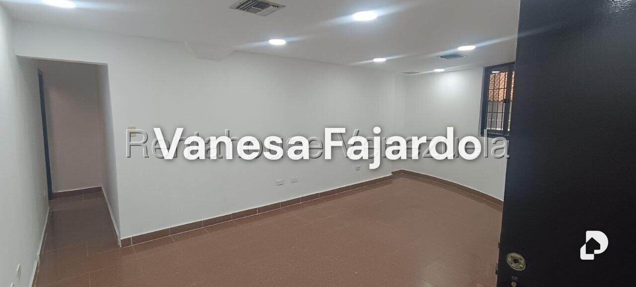 Edificio en Chacao, Caracas – 23
