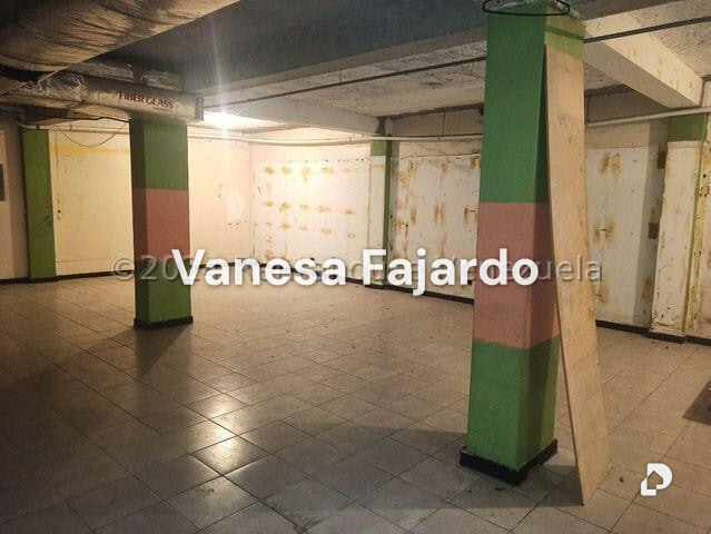 Edificio en Chacao, Caracas – 8
