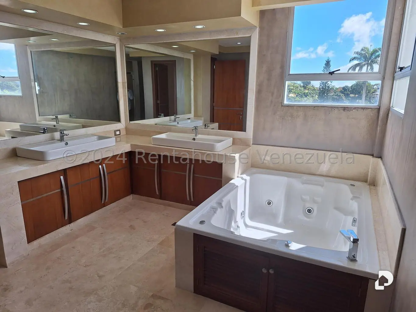 Casa en La Lagunita Country Club, Caracas – 23