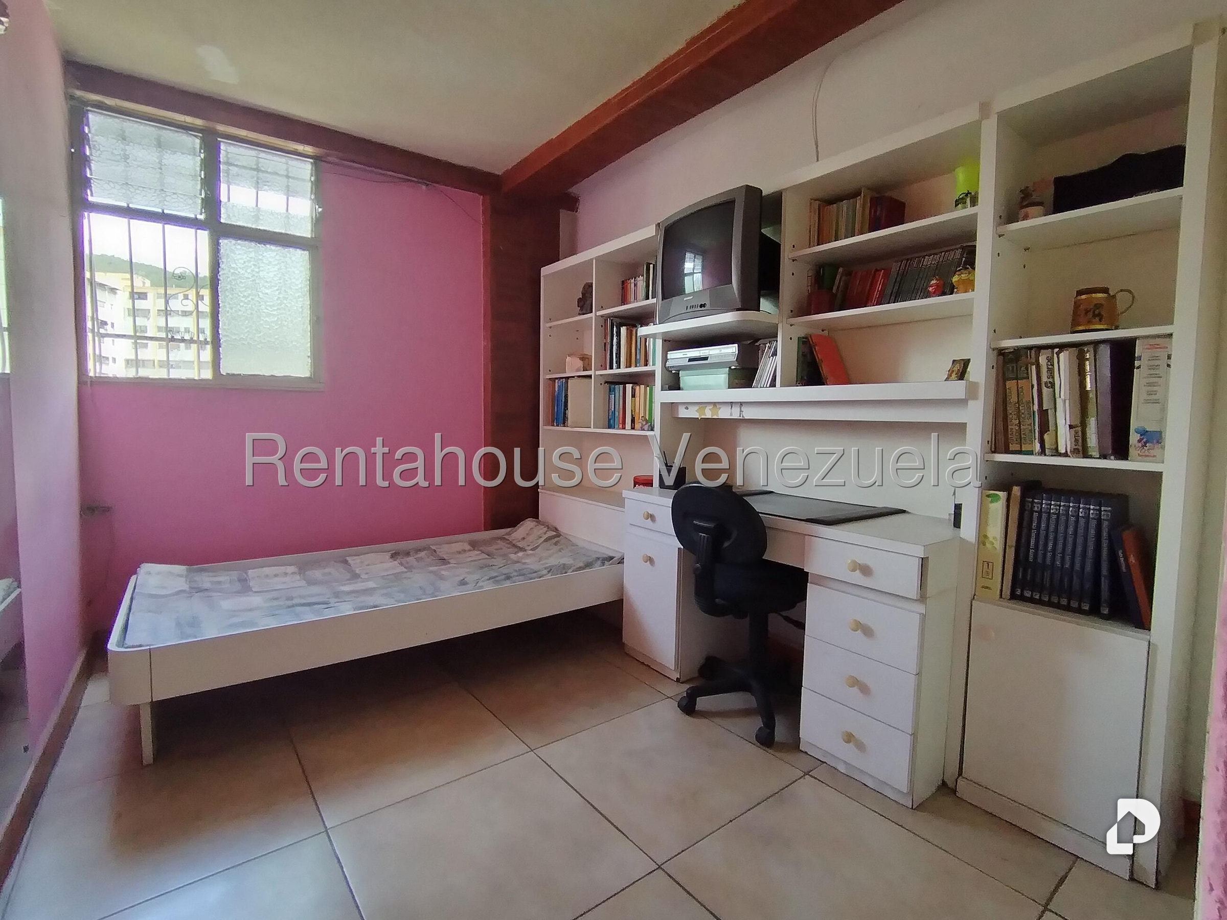 Apartamento en Caricuao, Caracas – 13