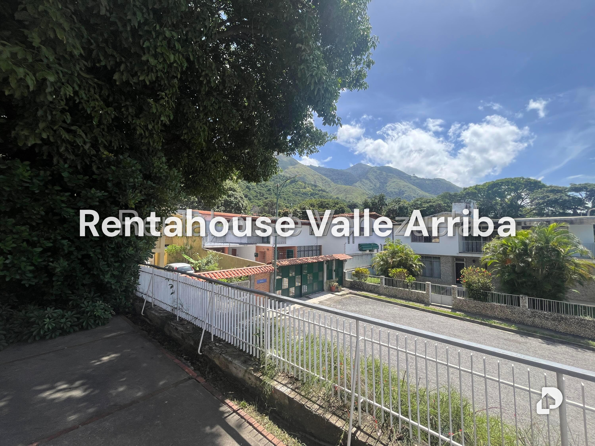 House in El Marqués, Caracas – 14