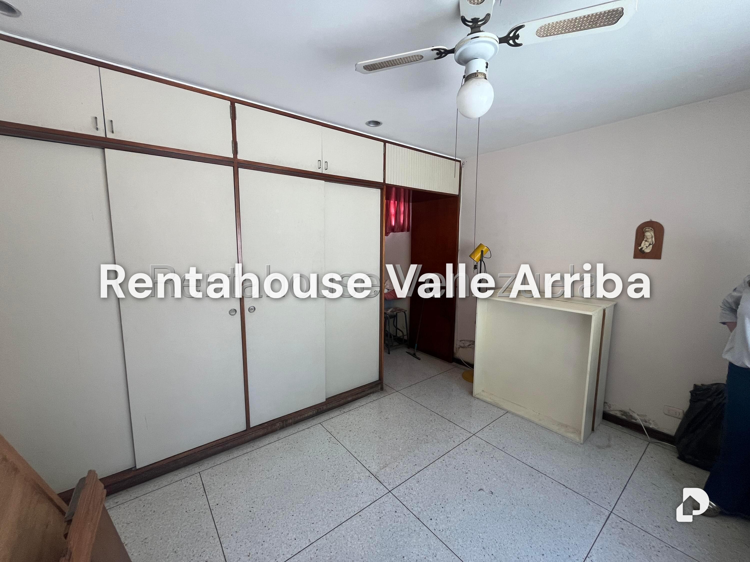 House in El Marqués, Caracas – 20