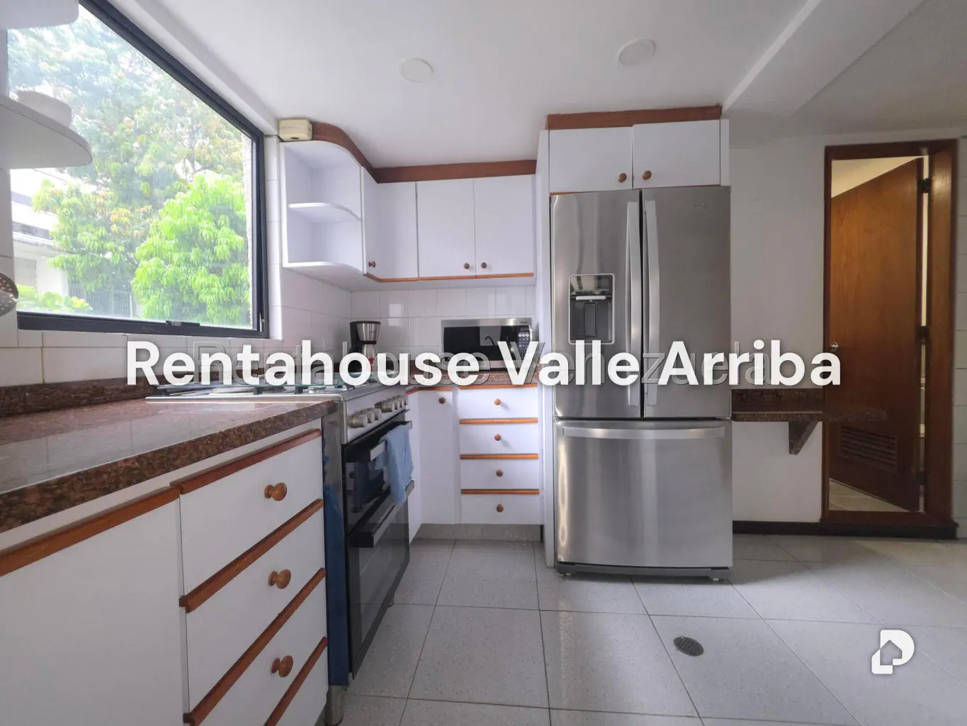 Apartamento en Las Mercedes, Caracas – 11