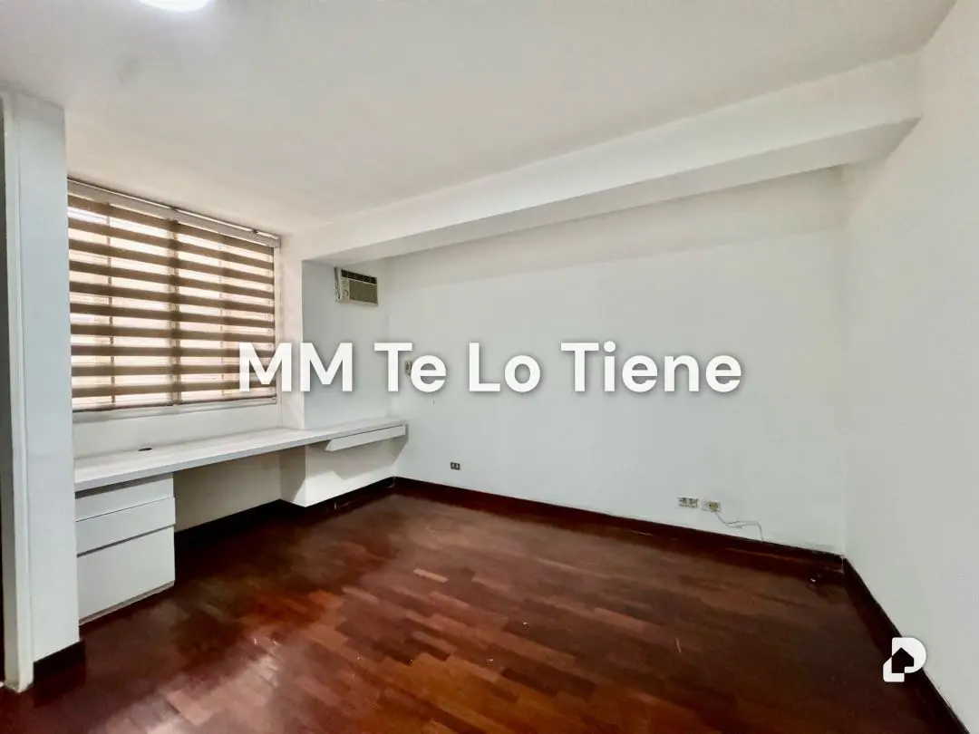 Edificio en Las Mercedes, Caracas – 10