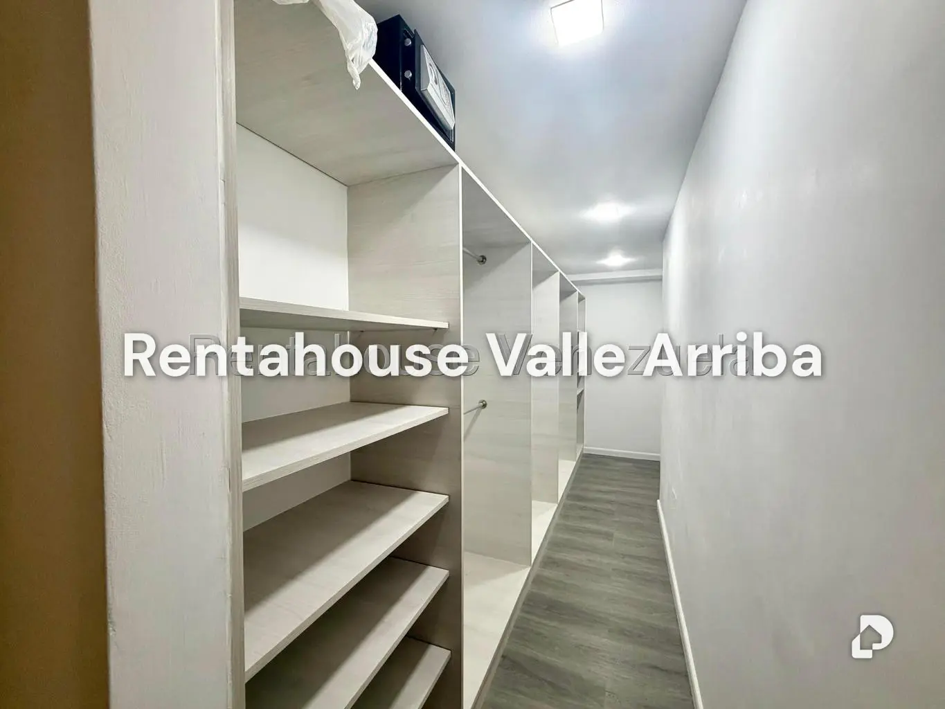 Apartamento en Campo Alegre, Caracas – 11