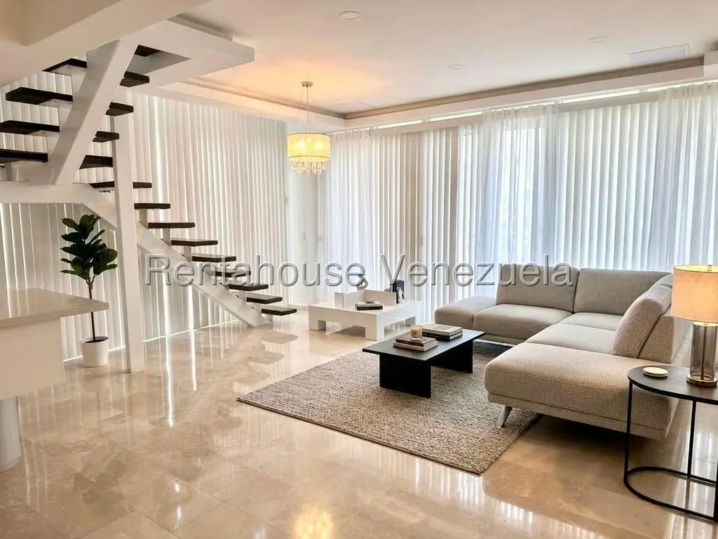Apartment in Campo Alegre, Caracas - 1