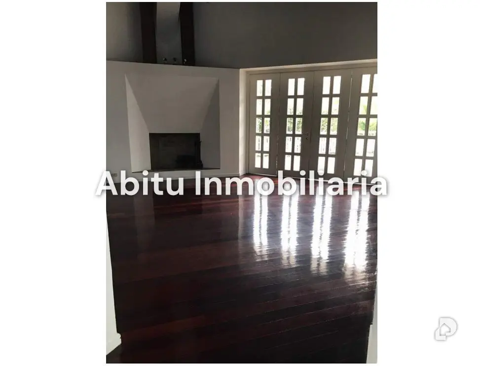 Casa en La Lagunita, Caracas – 14