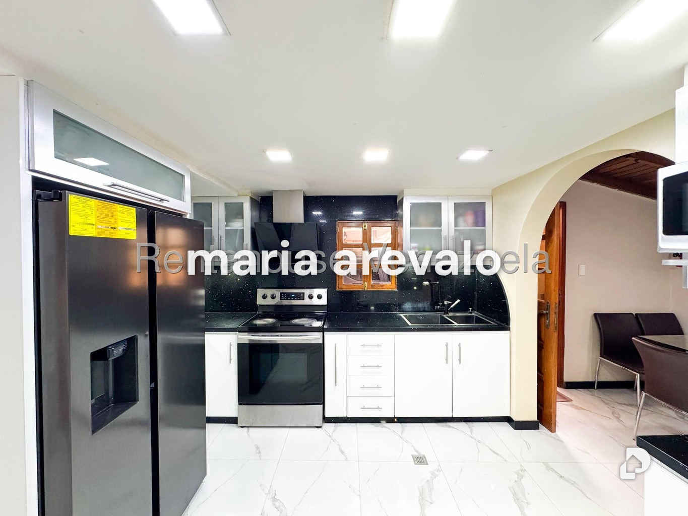 Casa en Alto Prado, Caracas – 9