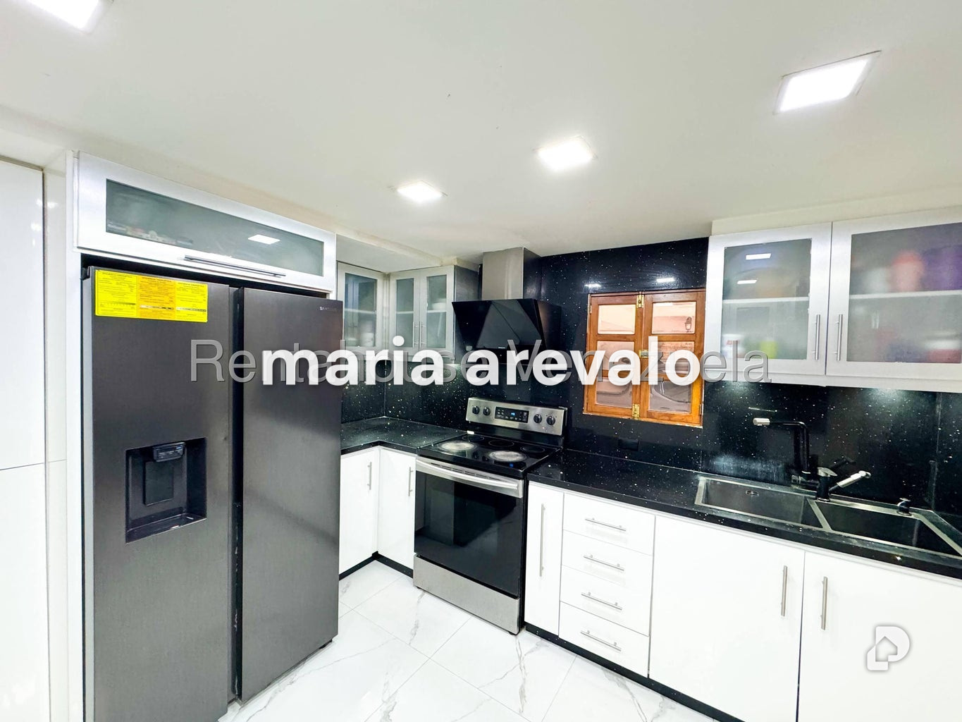 Casa en Alto Prado, Caracas – 11