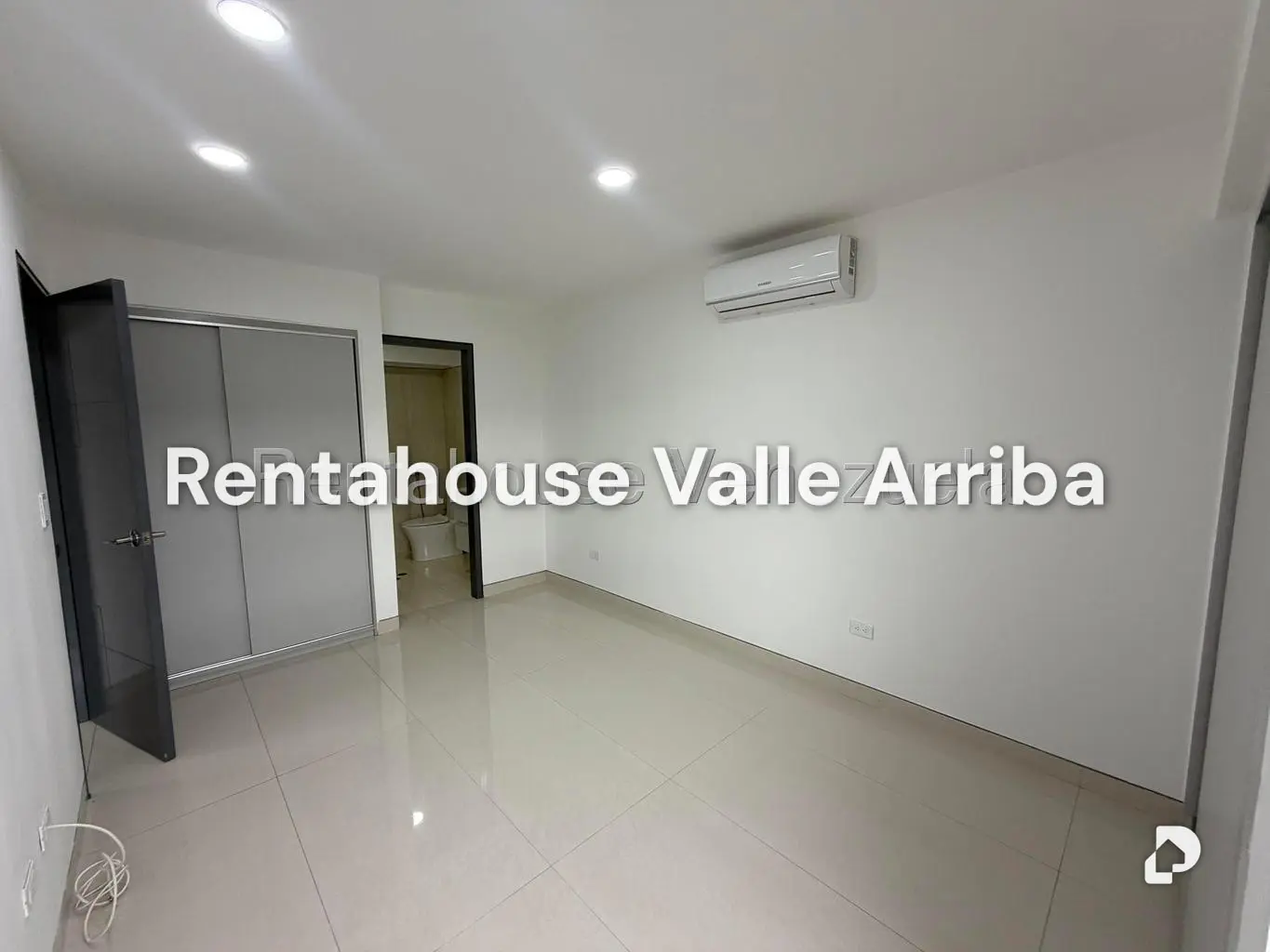 Apartamento en Los Samanes, Caracas – 23