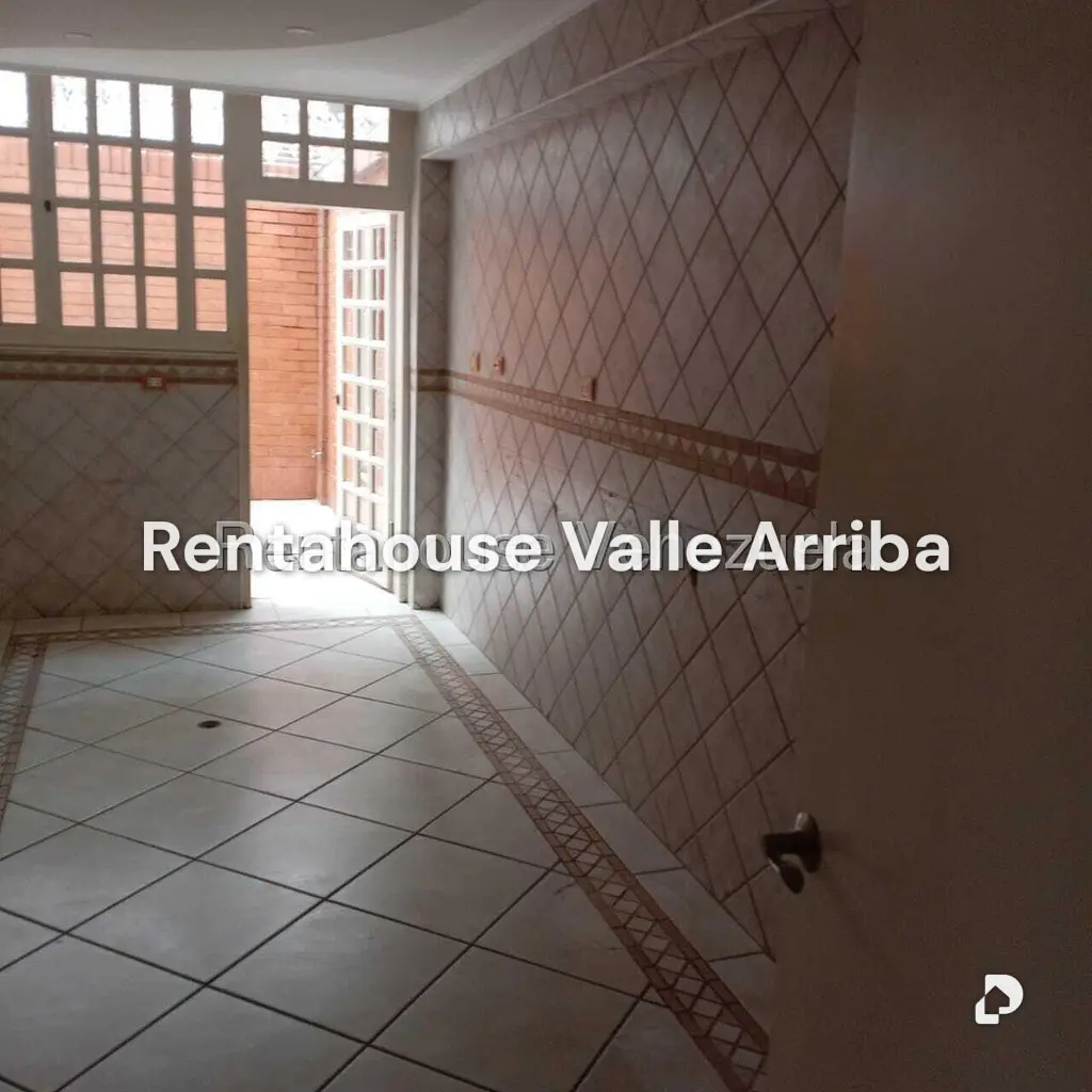Casa en La Trinidad, Caracas – 28