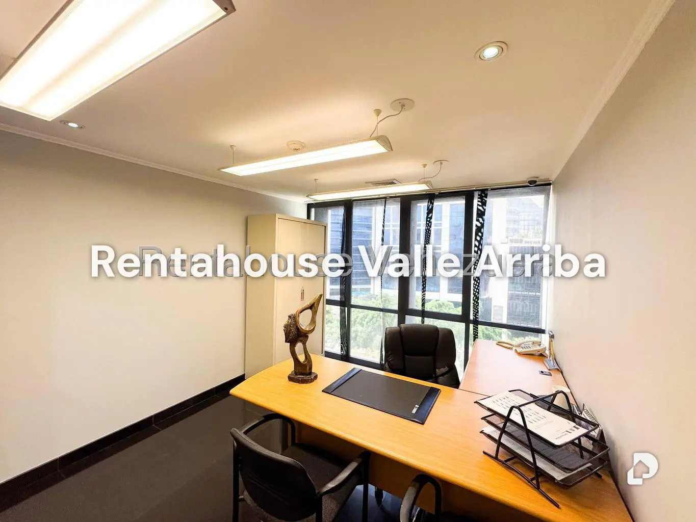 Local comercial en El Rosal, Caracas – 27