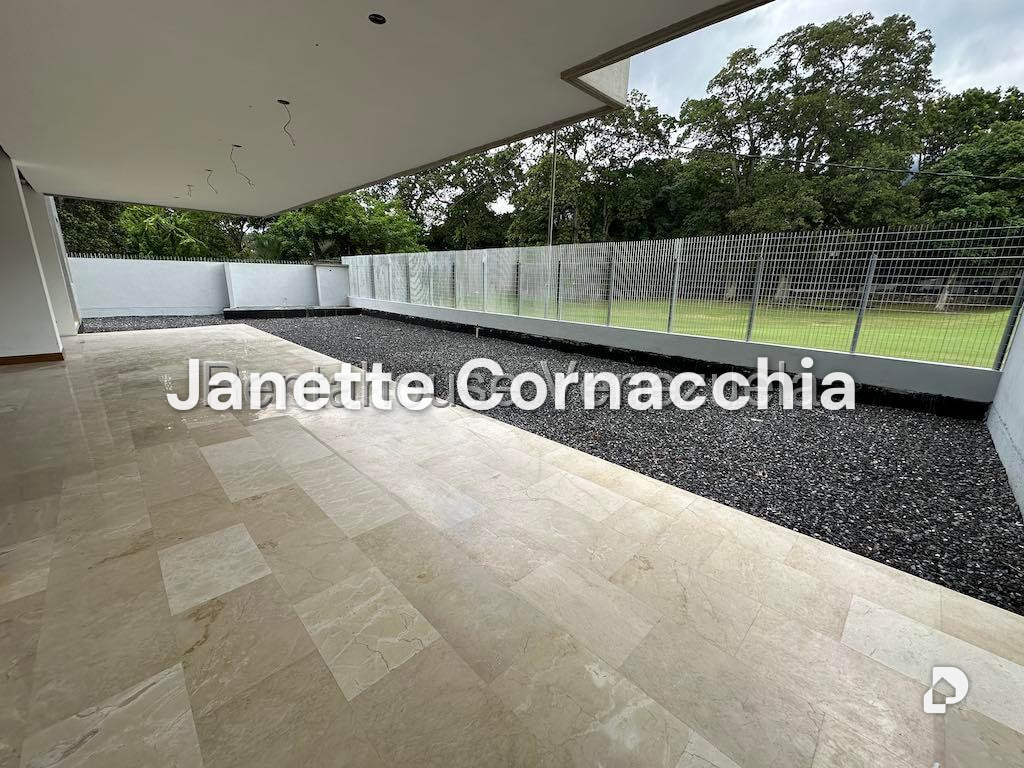 Apartamento en Campo Alegre, Caracas – 10