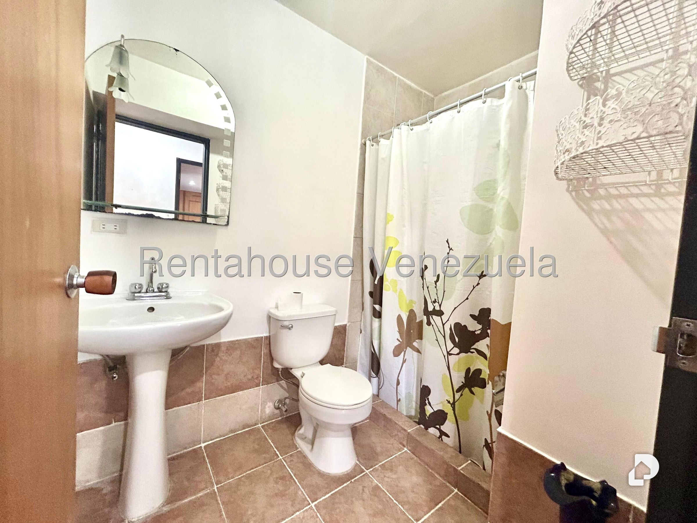 Apartamento en Colinas de La California, Caracas – 24