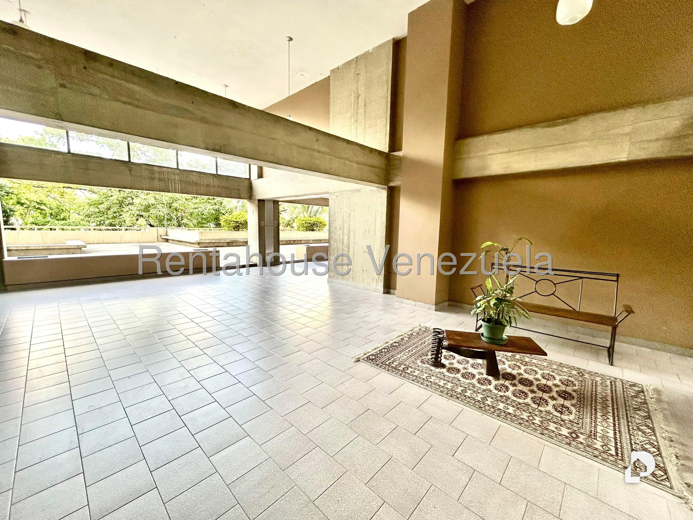 Apartamento en Colinas de La California, Caracas – 1